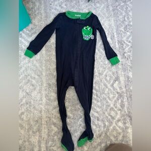 Wonder Nation Black and Green Dinosaur Footie